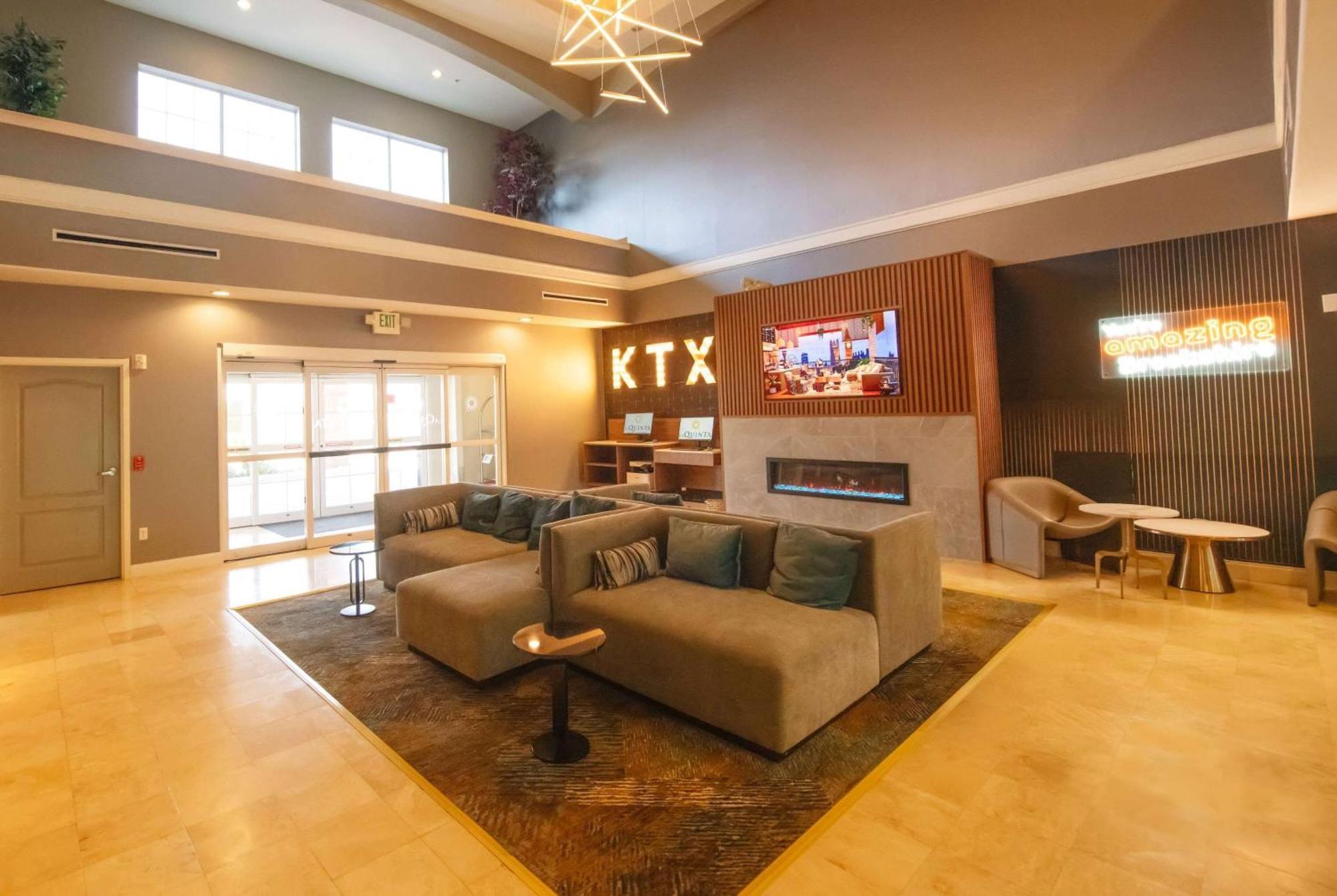 La Quinta By Wyndham Brookshire West Katy Hotel Exterior foto